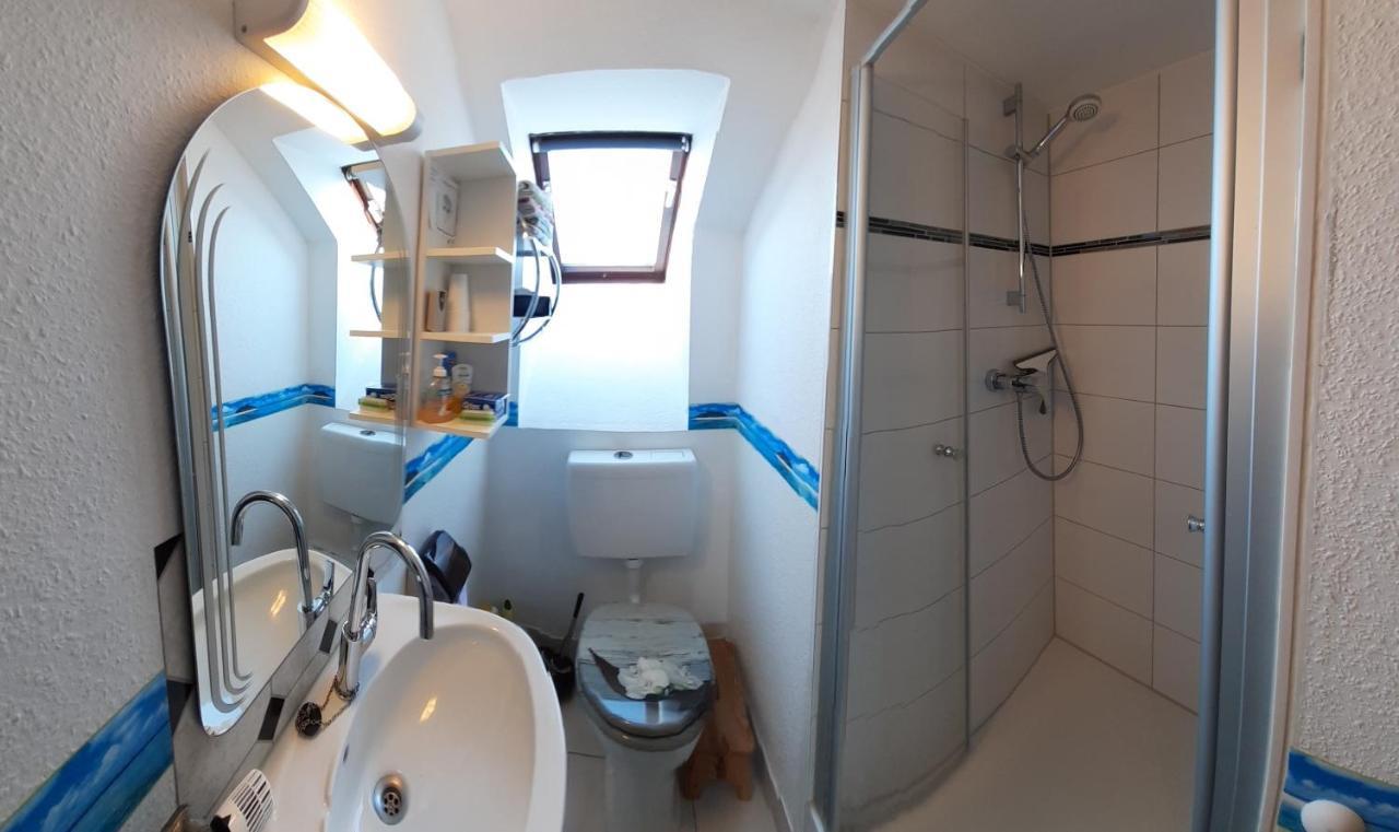 Zwei Ruhige, Private Gaestezimmer Nahe U-Bahn Apartment Nuremberg Bagian luar foto